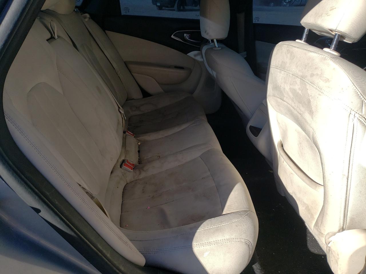 Photo 6 from auction – 2015 CHRYSLER 200 LIMITE with VIN 1C3CCCAB4FN503228