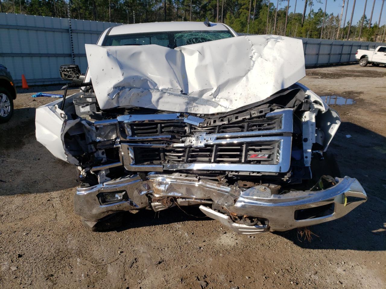 Photo 9 from auction – 2015 CHEVROLET SILVERADO with VIN 3GCUKREC0FG527835