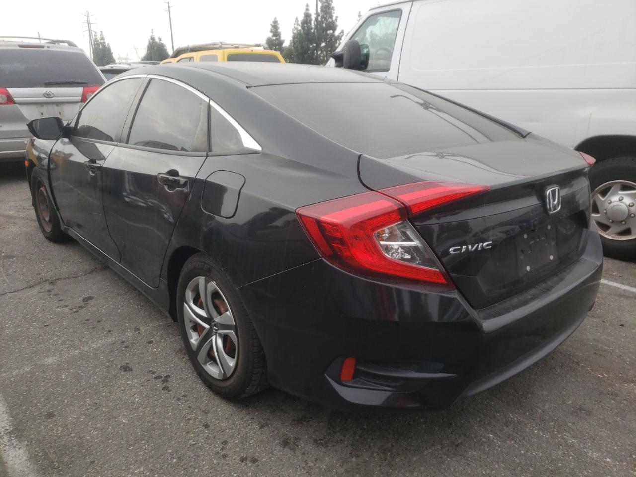 Photo 3 from auction – 2017 HONDA CIVIC LX with VIN 2HGFC2F56HH514279