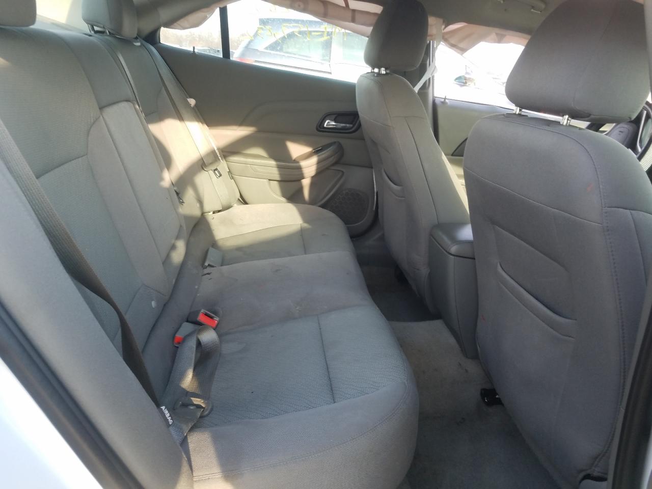 Photo 6 from auction – 2014 CHEVROLET MALIBU LS with VIN 1G11B5SL3EF180526