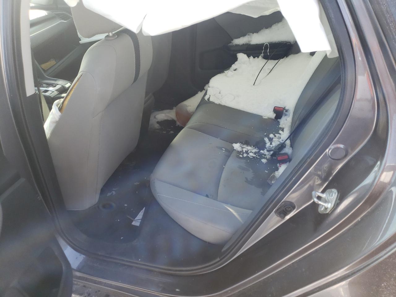 Photo 6 from auction – 2018 HONDA CIVIC LX with VIN 2HGFC2F58JH588339