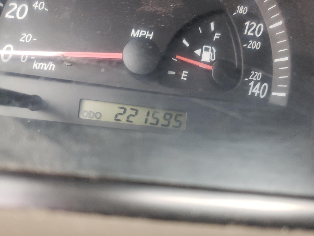 Photo 8 from auction – 2003 TOYOTA CAMRY LE with VIN 4T1BE32K83U237693