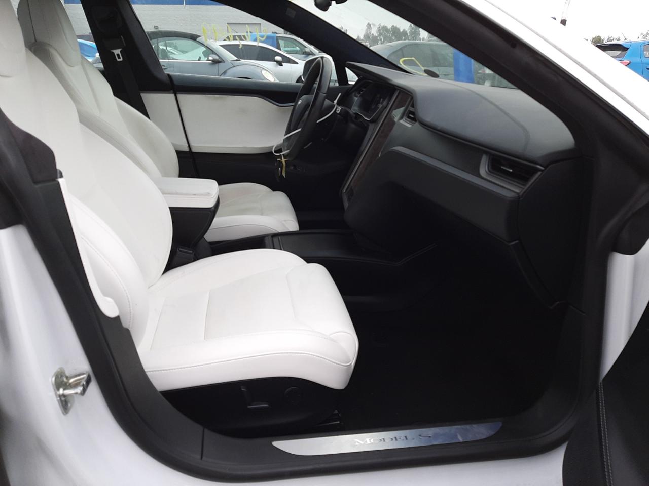 Photo 5 from auction – 2018 TESLA MODEL S with VIN 5YJSA1E27JF261456