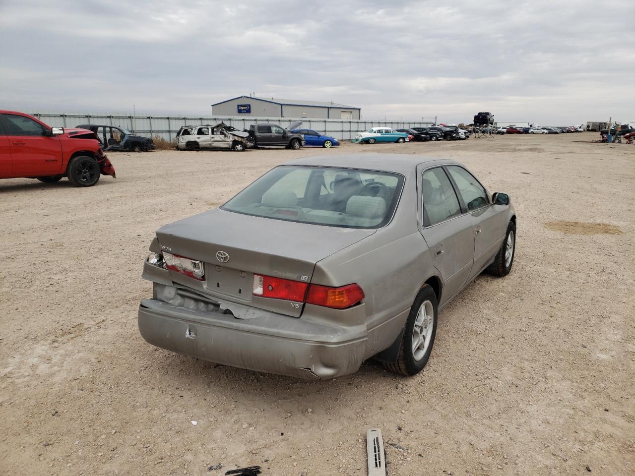 Photo 4 from auction – 2001 TOYOTA CAMRY with VIN JT2BF22K610332536