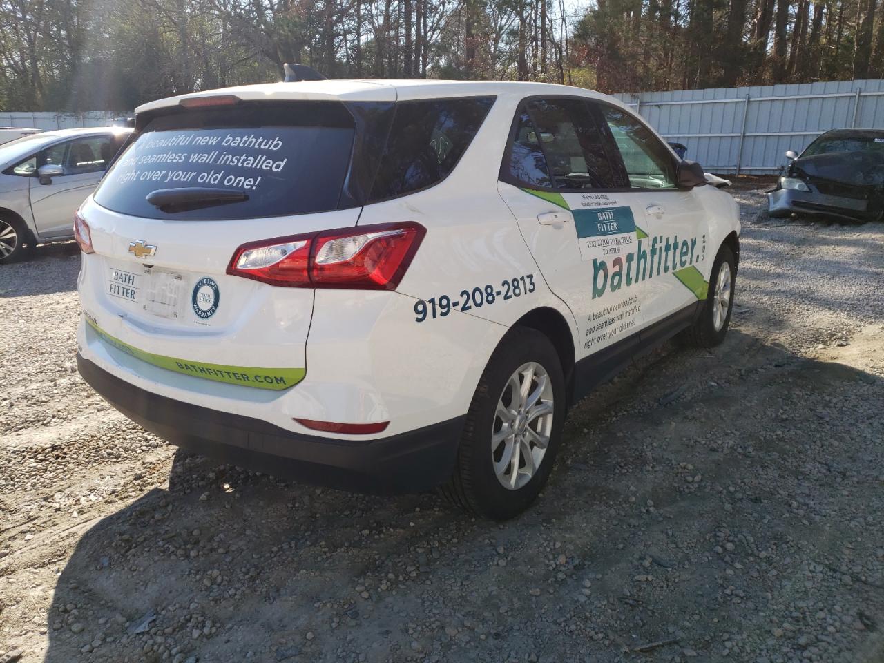 Photo 4 from auction – 2019 CHEVROLET EQUINOX LS with VIN 2GNAXHEV5K6218178