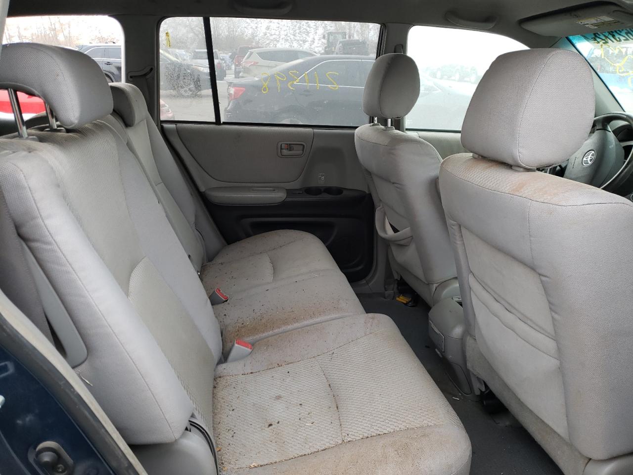 Photo 6 from auction – 2005 TOYOTA HIGHLANDER with VIN JTEEP21AX50124932