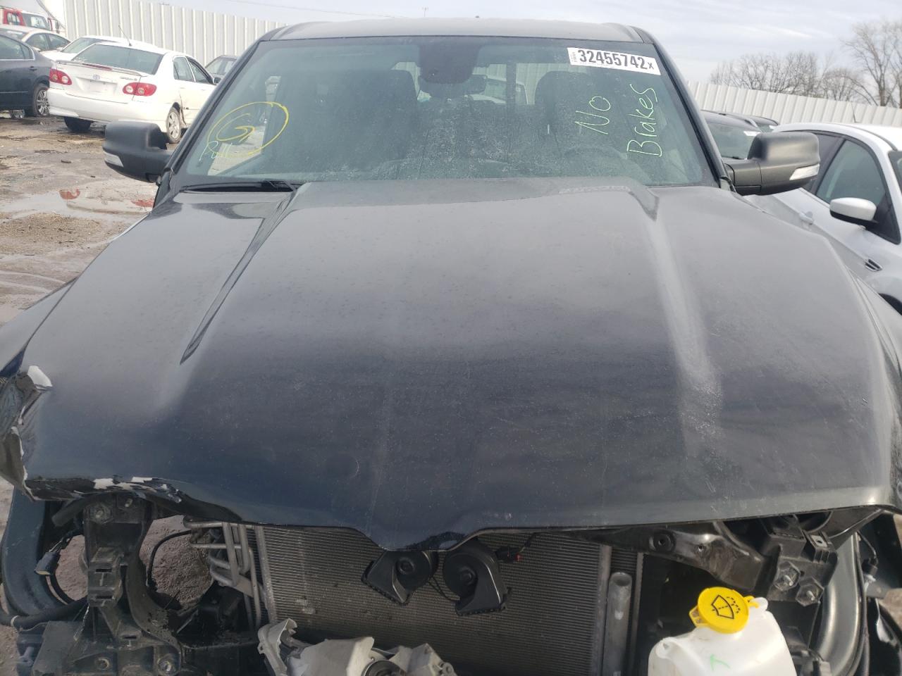 Photo 7 from auction – 2019 RAM 1500 BIG H with VIN 1C6SRFFT1KN797231