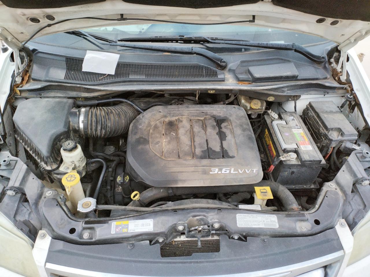 Photo 7 from auction – 2013 CHRYSLER TOWN & COU with VIN 2C4RC1CG8DR709106
