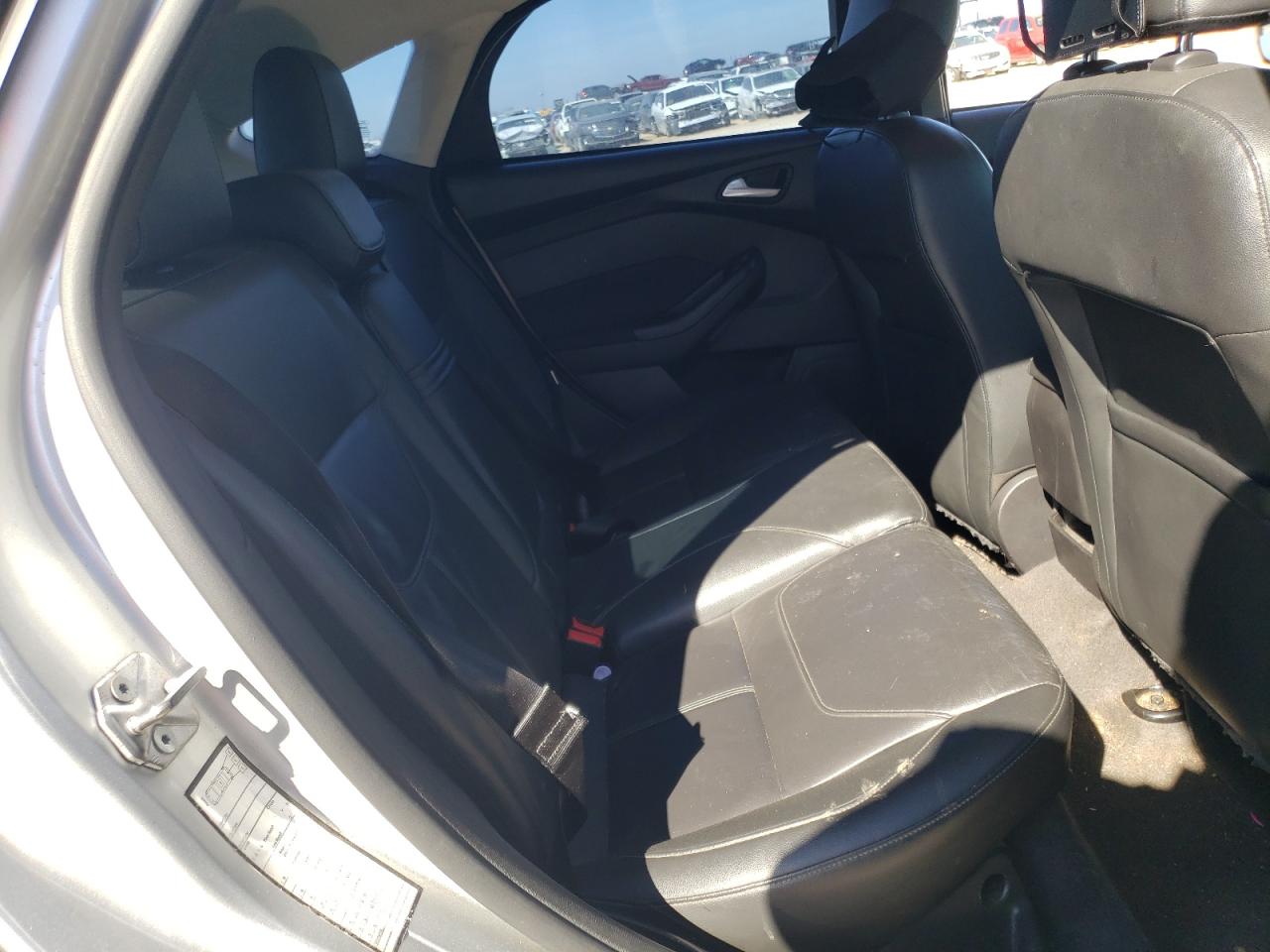 Photo 6 from auction – 2015 FORD FOCUS SE with VIN 1FADP3K22FL283088
