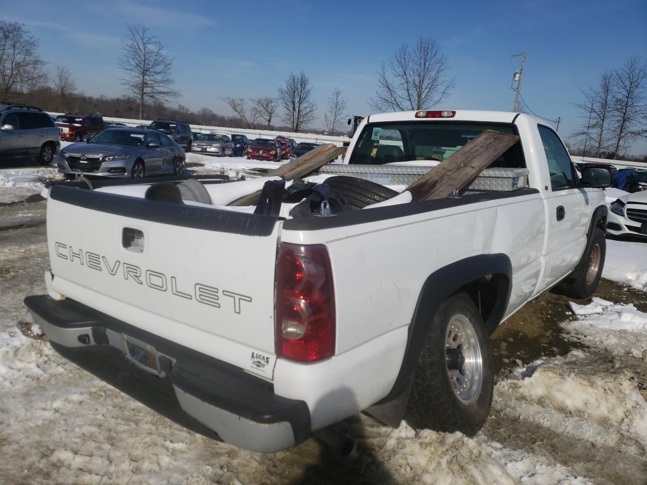 Photo 4 from auction – 2003 CHEVROLET SILVERADO with VIN 1GCEC14XX3Z156525