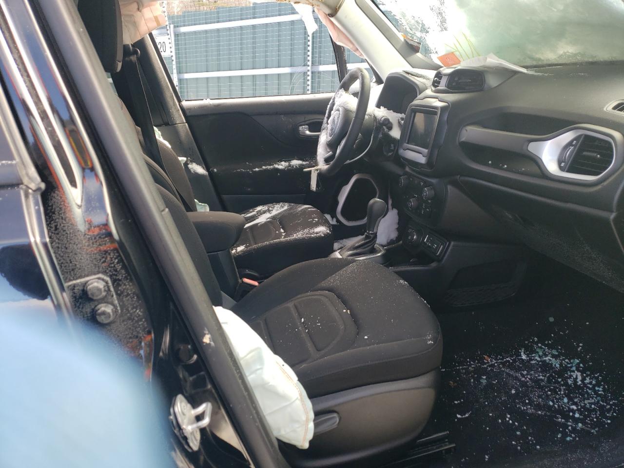 Photo 5 from auction – 2018 JEEP RENEGADE L with VIN ZACCJBBB4JPJ23751