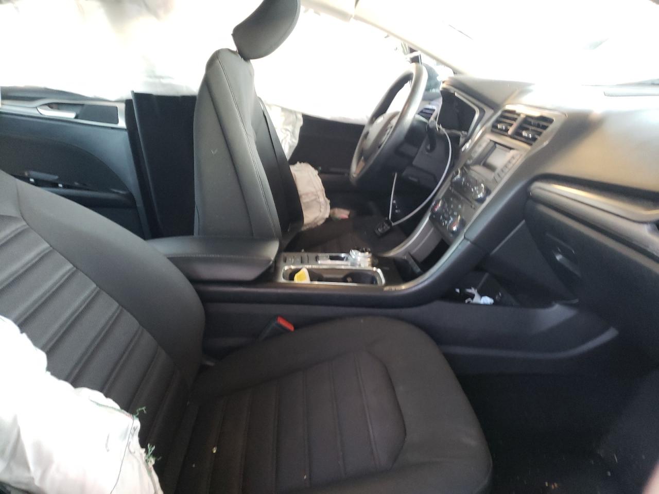 Photo 5 from auction – 2018 FORD FUSION SE with VIN 3FA6P0LU1JR197224