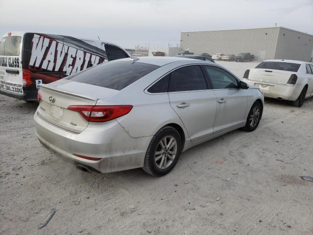 Photo 4 from auction – 2017 HYUNDAI SONATA SE with VIN 5NPE24AF3HH538801