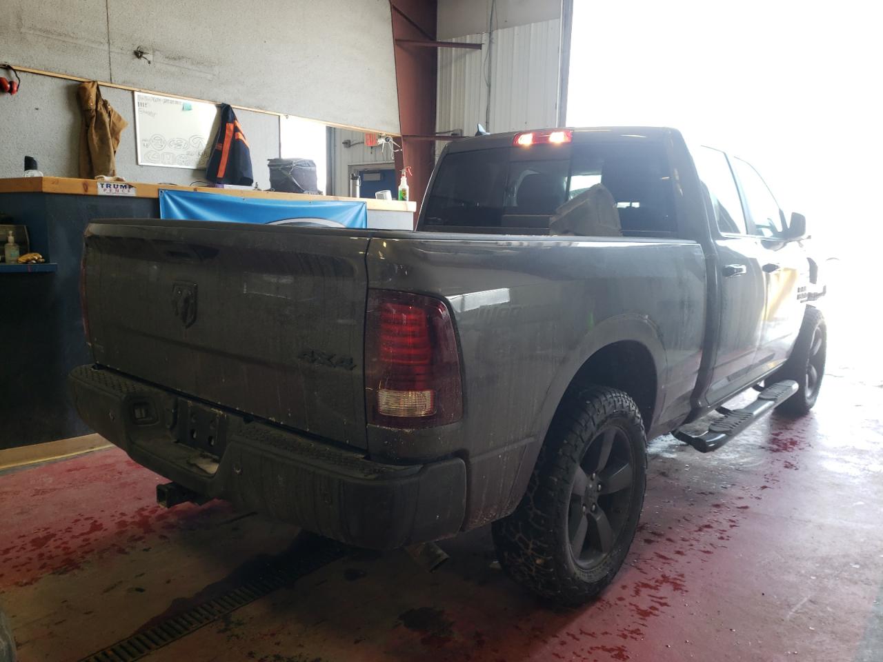 Photo 4 from auction – 2019 RAM 1500 CLASS with VIN 1C6RR7GG8KS700291