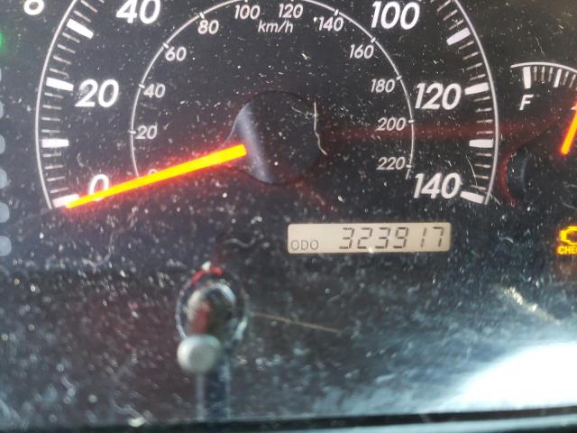 Photo 8 from auction – 2005 TOYOTA CAMRY LE with VIN 4T1BE30K55U092974