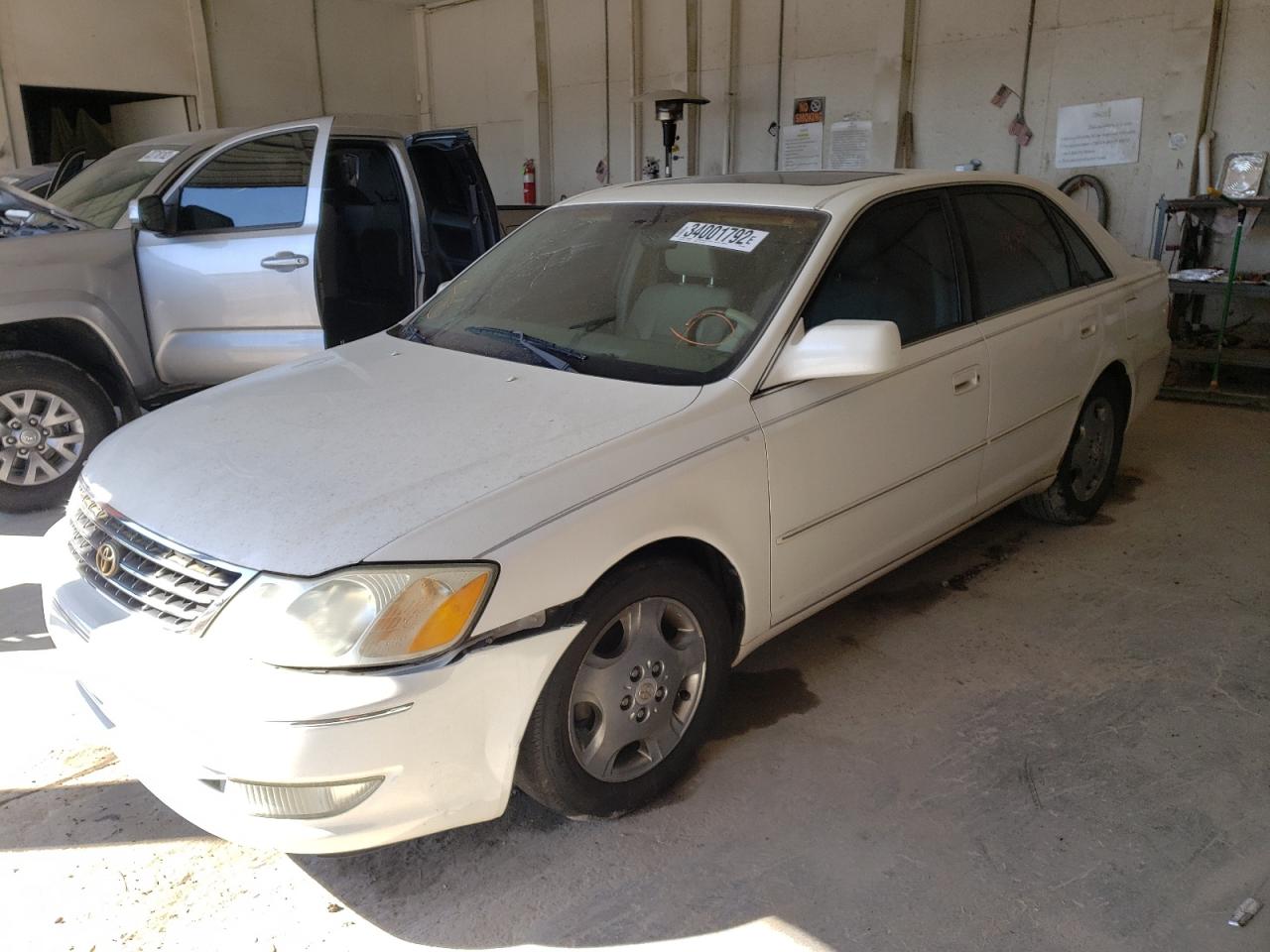 Photo 2 from auction – 2003 TOYOTA AVALON XL with VIN 4T1BF28B93U296461