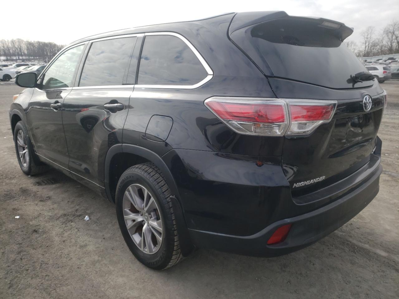 Photo 3 from auction – 2015 TOYOTA HIGHLANDER with VIN 5TDJKRFH7FS140827
