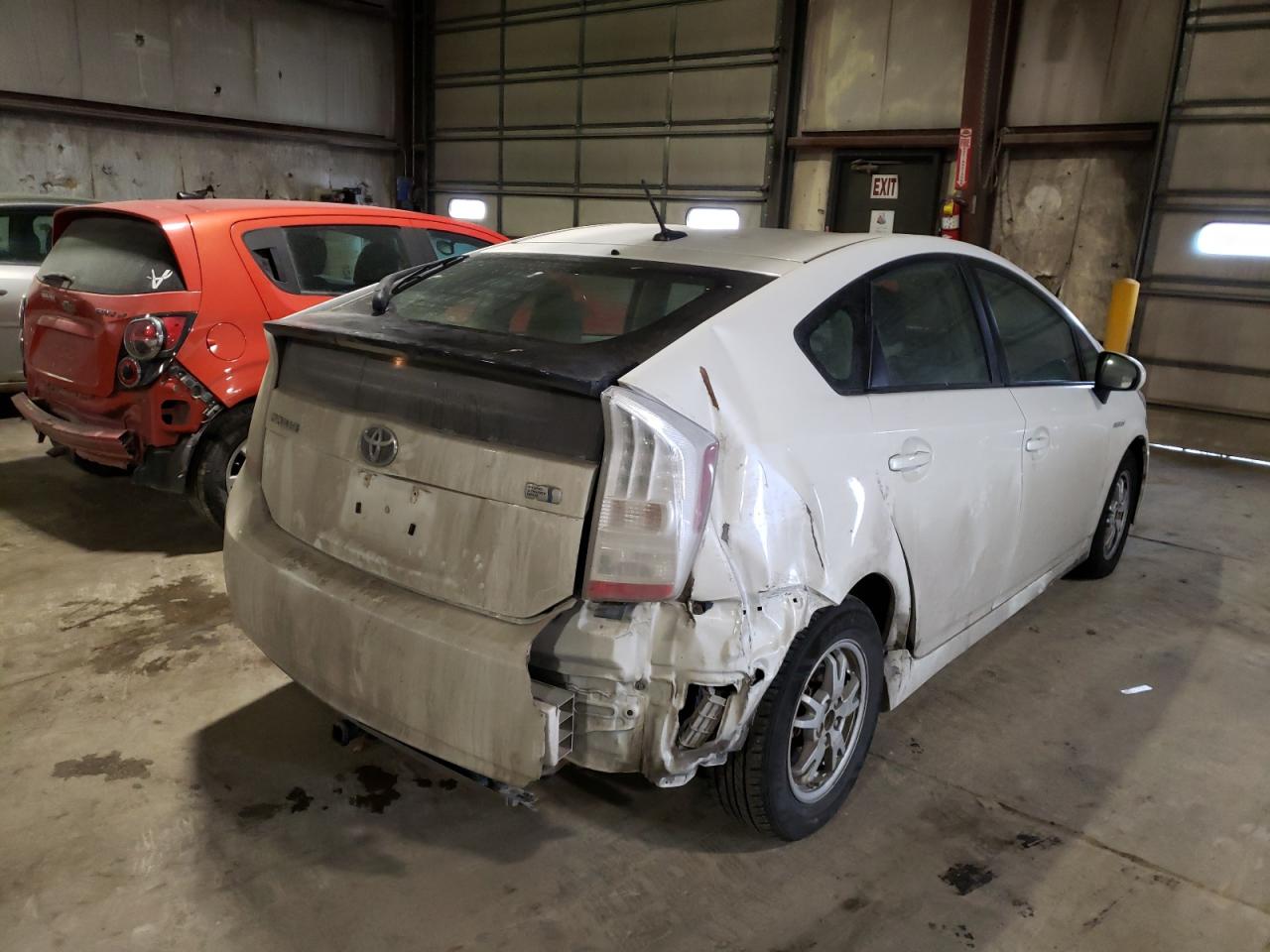 Photo 4 from auction – 2011 TOYOTA PRIUS with VIN JTDKN3DU6B0327871