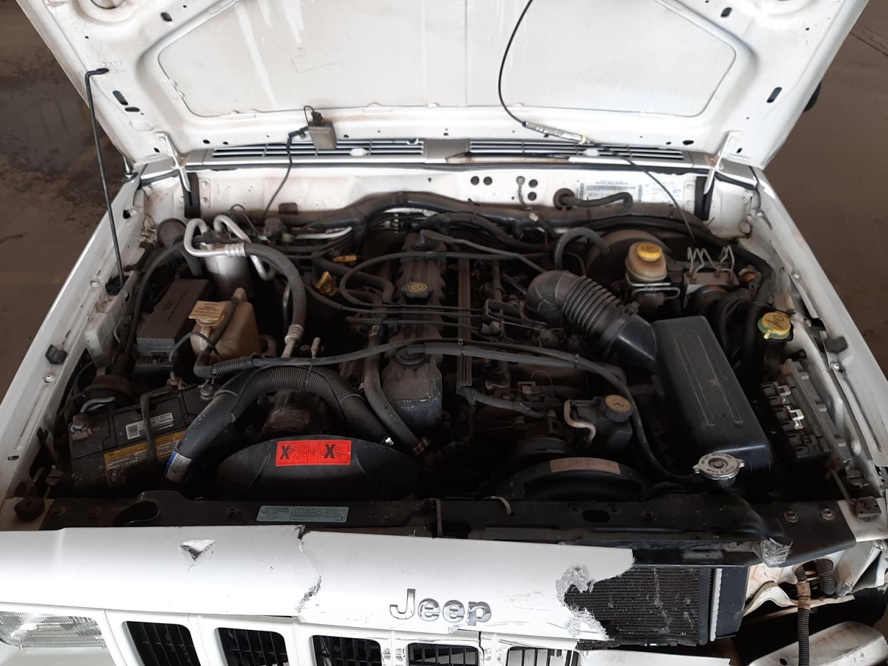 Photo 7 from auction – 2001 JEEP CHEROKEE S with VIN 1J4FF48S61L585621