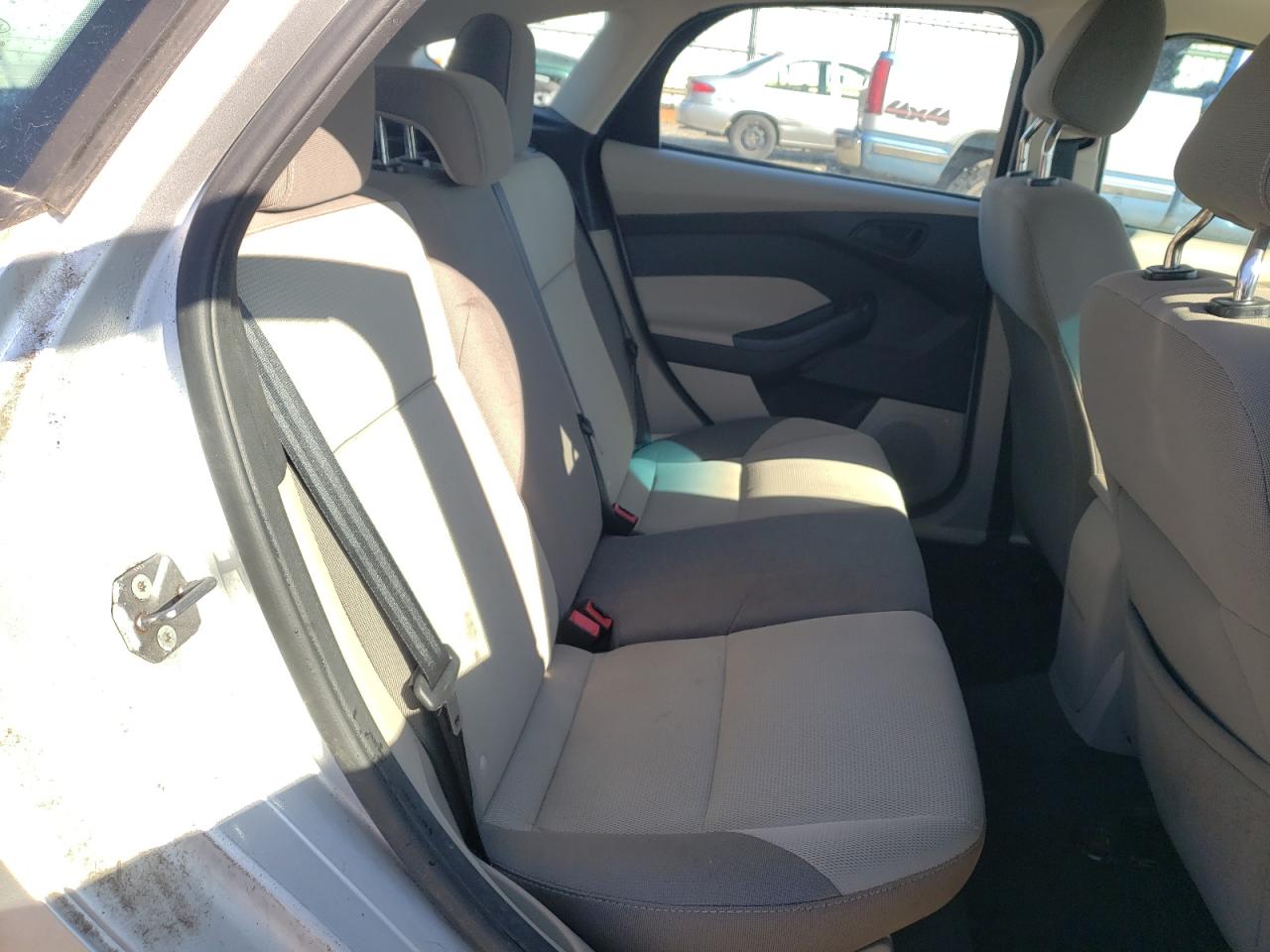 Photo 6 from auction – 2012 FORD FOCUS SE with VIN 1FAHP3K22CL323277