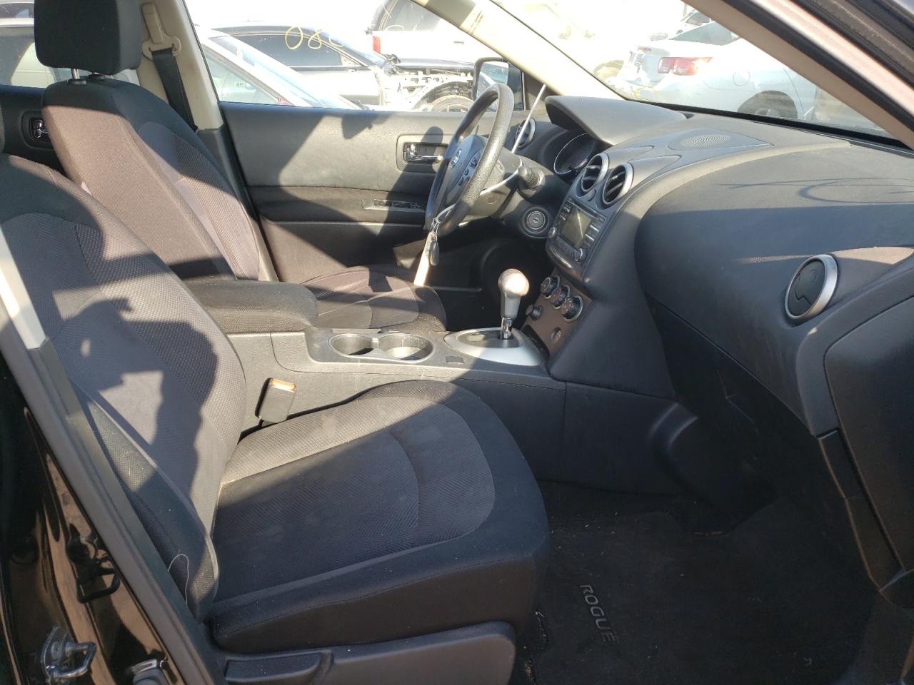 Photo 5 from auction – 2013 NISSAN ROGUE S with VIN JN8AS5MT7DW513303
