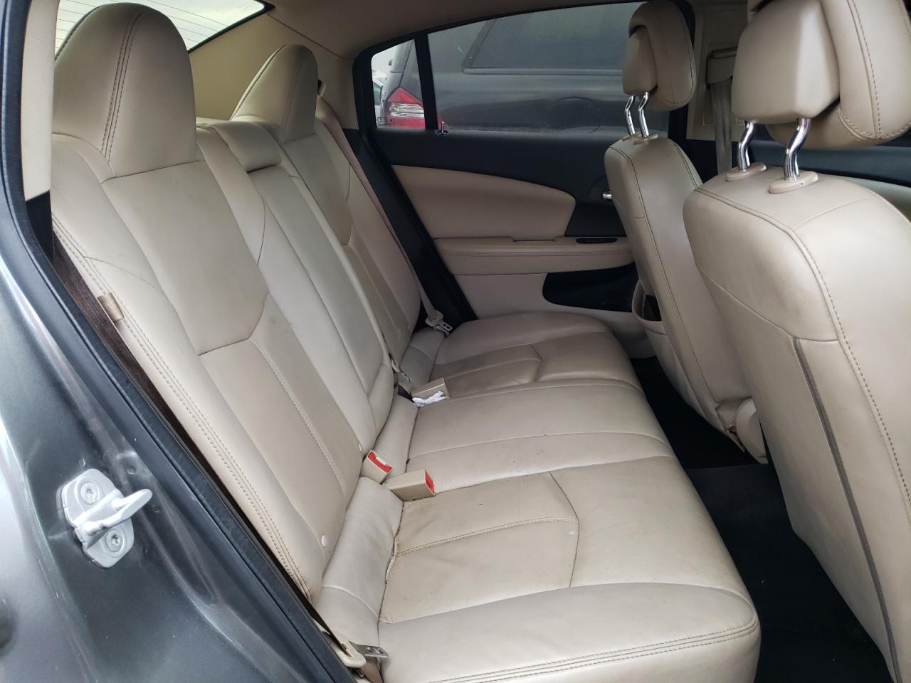 Photo 6 from auction – 2012 CHRYSLER 200 LIMITE with VIN 1C3CCBCB1CN268306