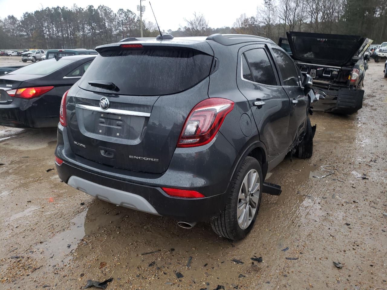 Photo 4 from auction – 2018 BUICK ENCORE PRE with VIN KL4CJASB1JB662877