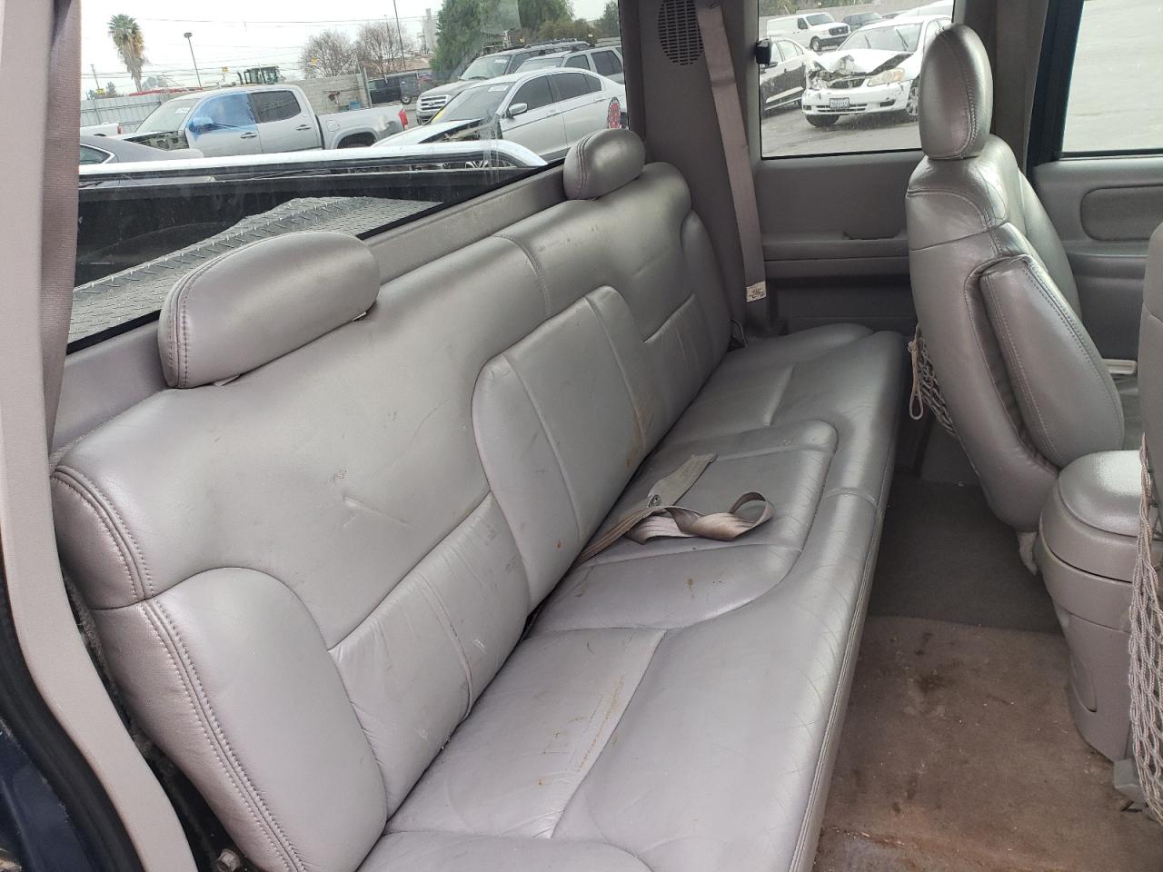 Photo 6 from auction – 1996 CHEVROLET GMT-400 C1 with VIN 2GCEC19RXT1191097