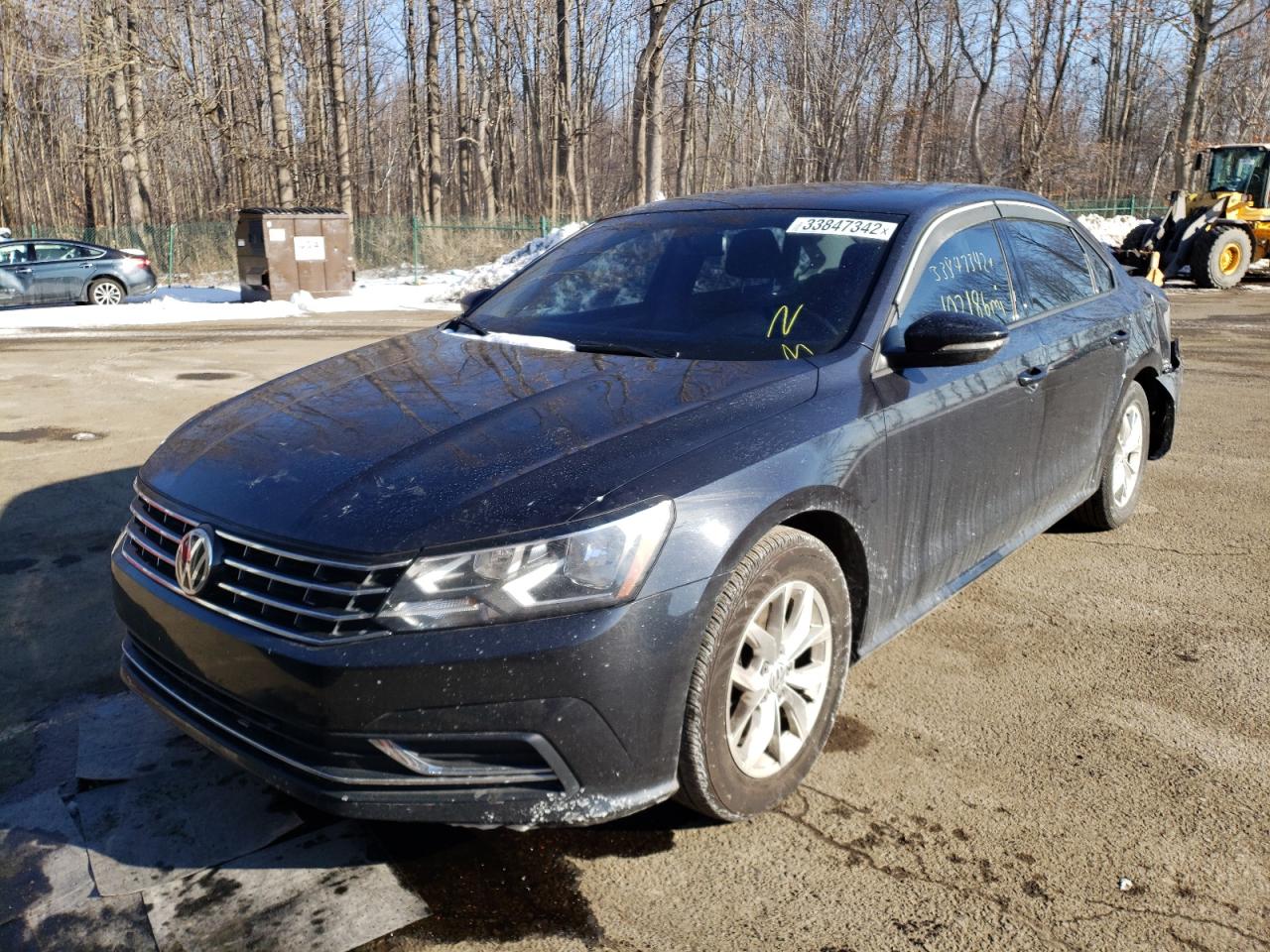 Photo 2 from auction – 2018 VOLKSWAGEN PASSAT S with VIN 1VWAA7A32JC044310