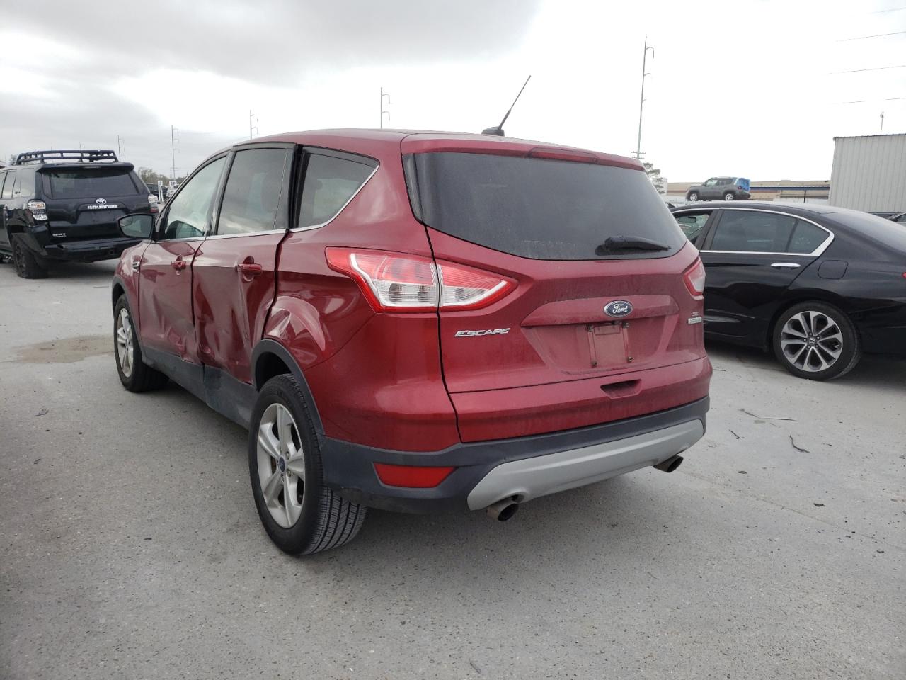 Photo 3 from auction – 2016 FORD ESCAPE SE with VIN 1FMCU0GXXGUB43704