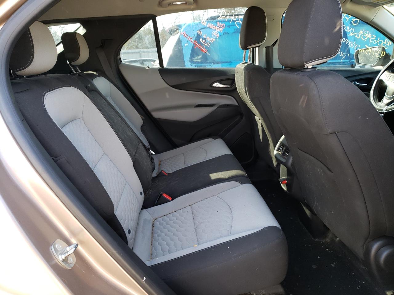 Photo 6 from auction – 2018 CHEVROLET EQUINOX LS with VIN 2GNAXHEV1J6275105