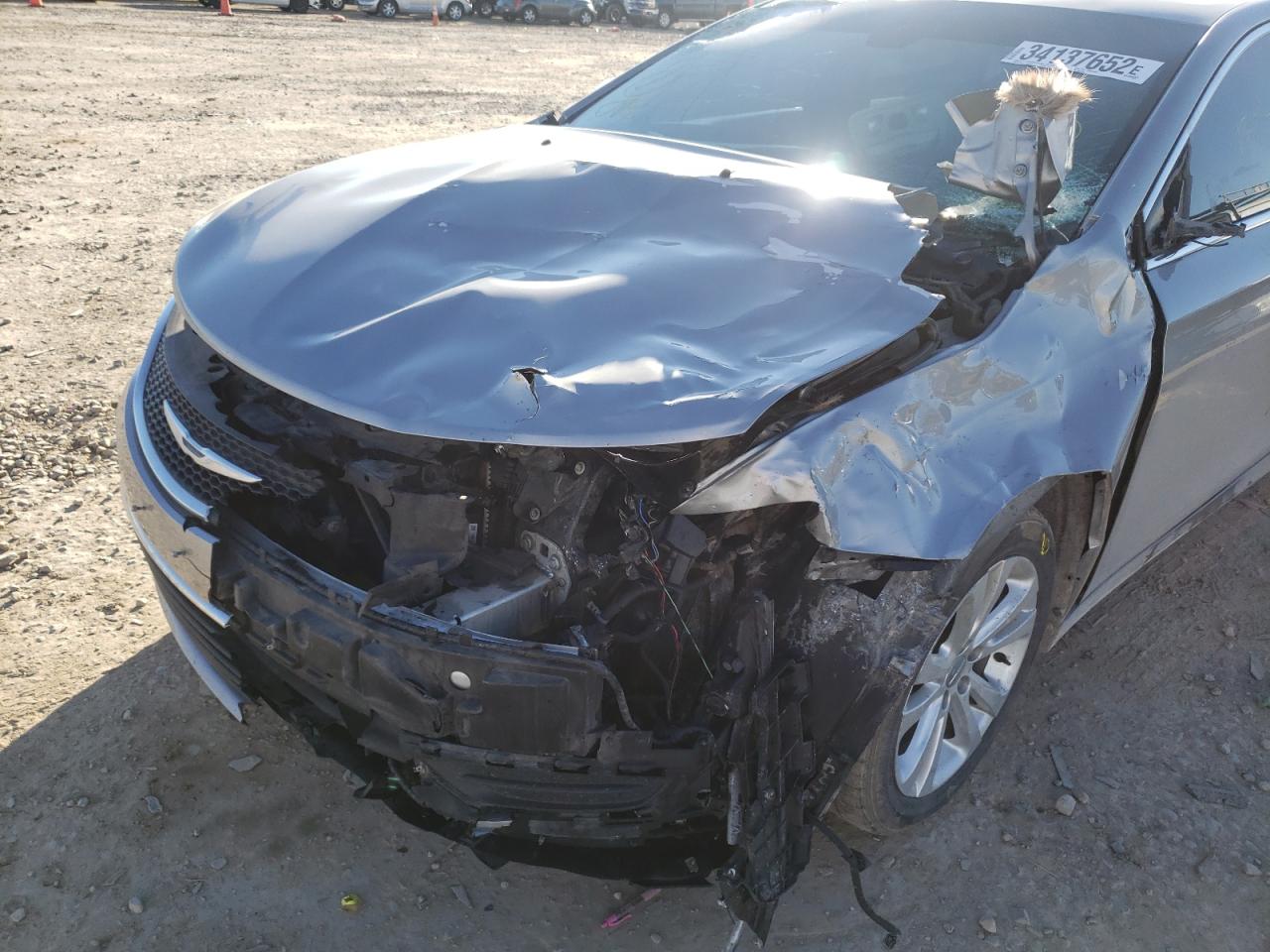 Photo 9 from auction – 2015 CHRYSLER 200 LIMITE with VIN 1C3CCCAB4FN503228