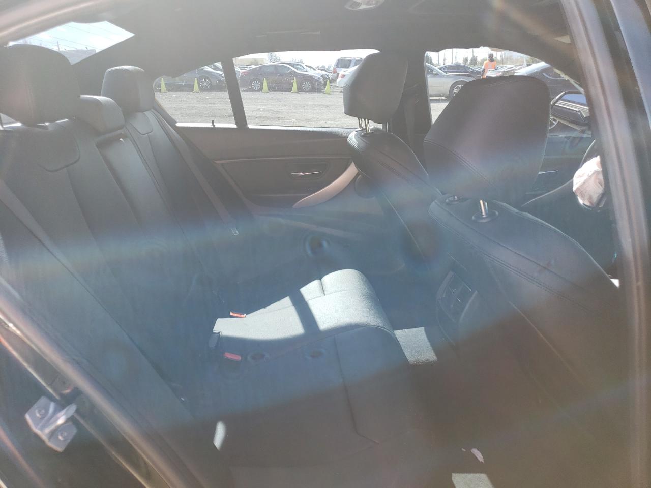 Photo 6 from auction – 2016 BMW 320 I with VIN WBA8E1G57GNU10798