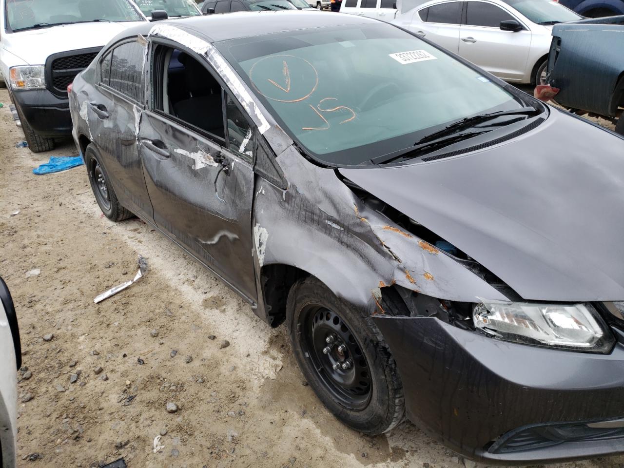 Photo 9 from auction – 2015 HONDA CIVIC LX with VIN 19XFB2F57FE104231