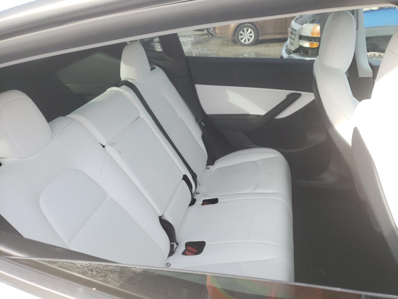 Photo 6 from auction – 2021 TESLA MODEL Y with VIN 5YJYGDEE6MF189626