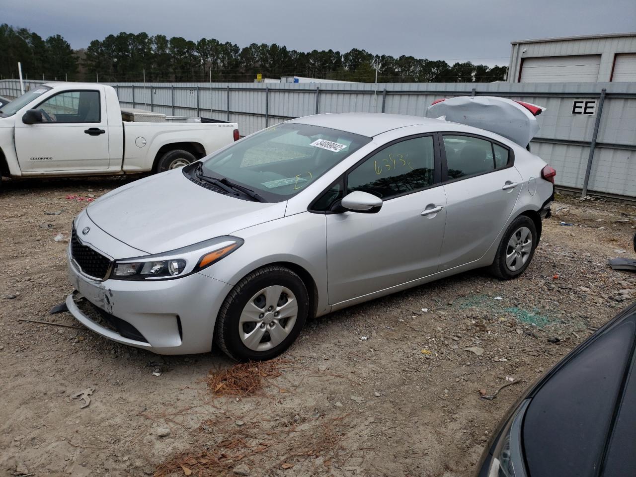 Photo 14 from auction – 2017 KIA FORTE LX with VIN 3KPFK4A72HE043992