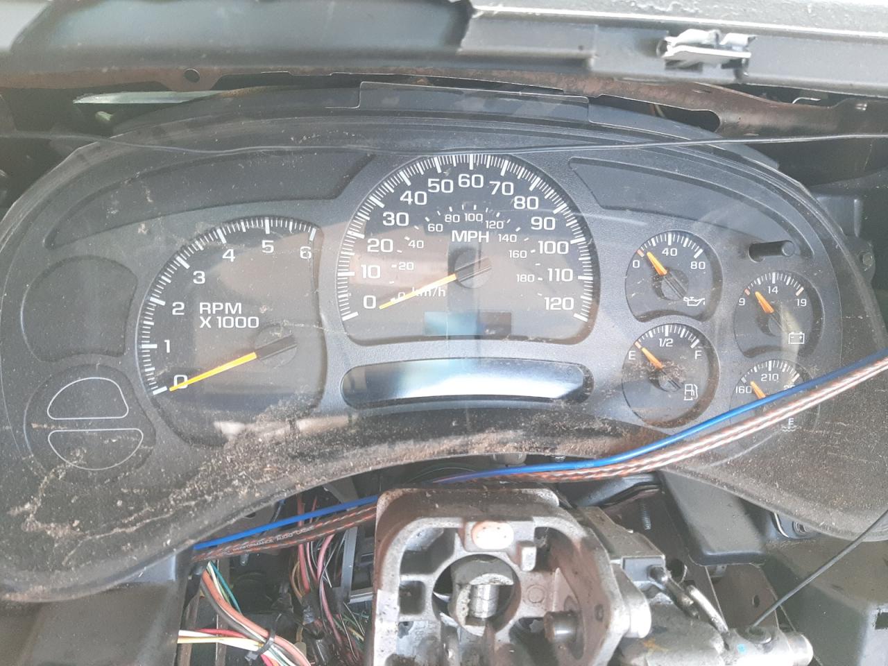 Photo 8 from auction – 2004 CHEVROLET SILVERADO with VIN 2GCEC19V641340619