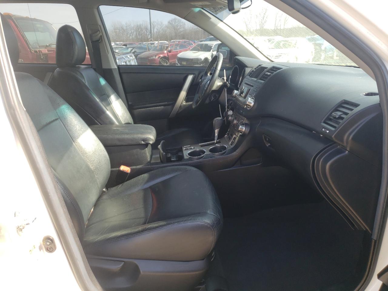 Photo 5 from auction – 2012 TOYOTA HIGHLANDER with VIN 5TDZK3EH9CS073855