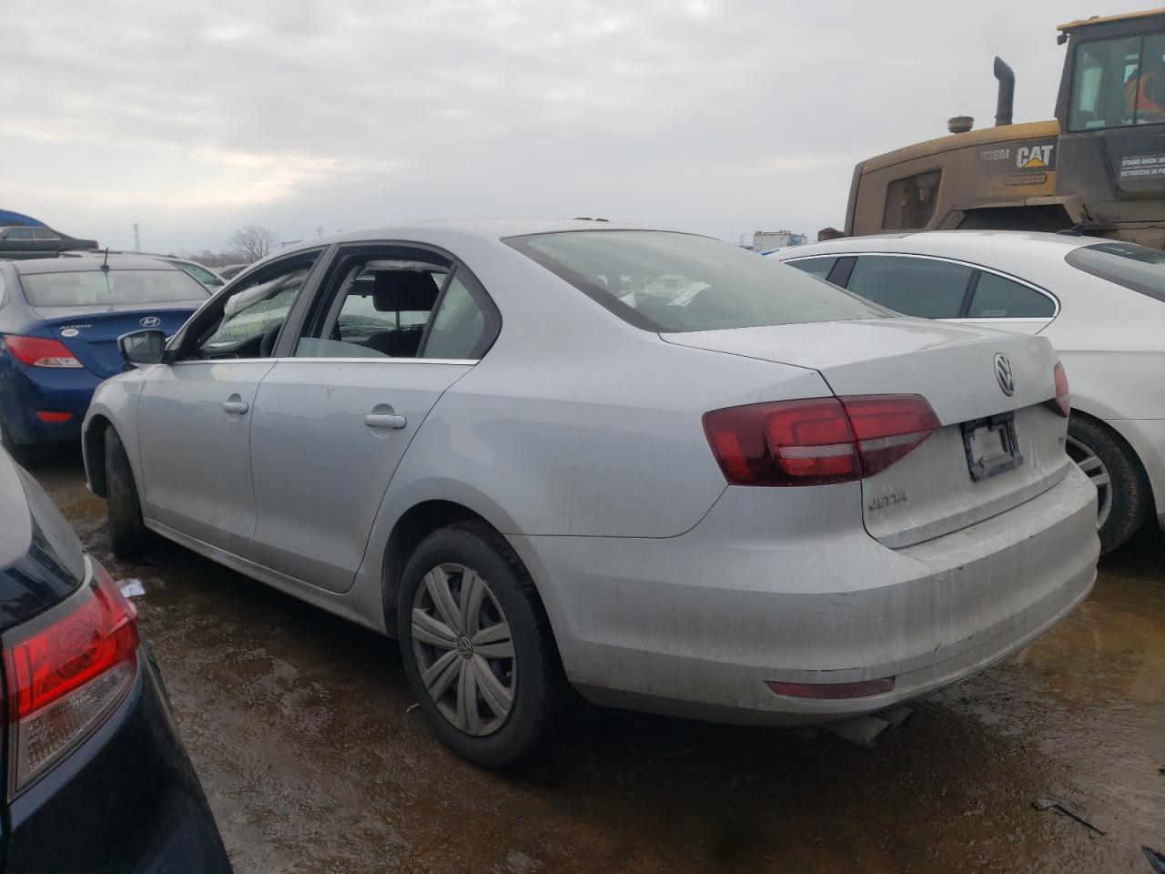 Photo 3 from auction – 2017 VOLKSWAGEN JETTA S with VIN 3VW2B7AJ8HM235934
