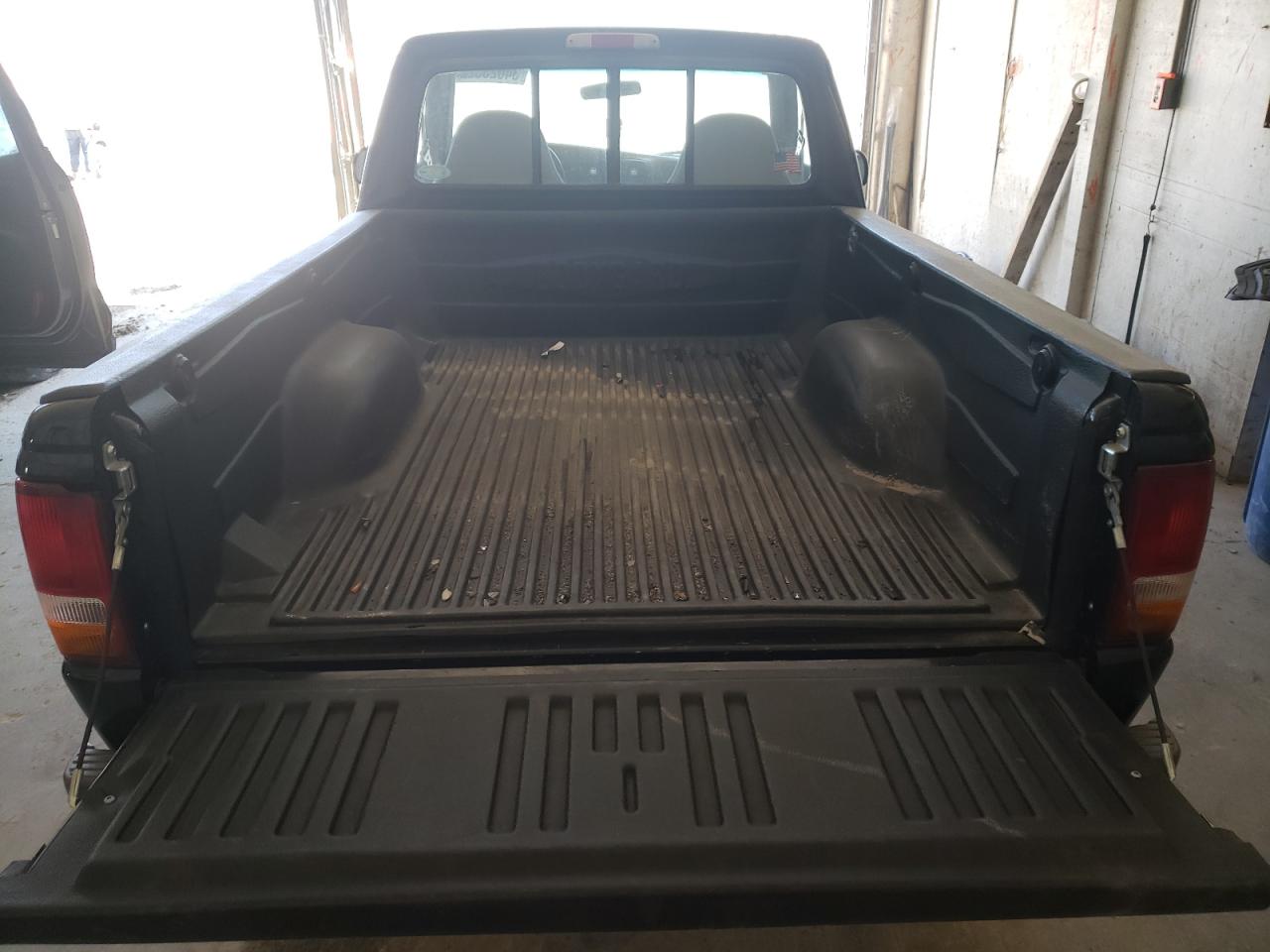 Photo 6 from auction – 1996 FORD RANGER with VIN 1FTCR10A9TUD90529