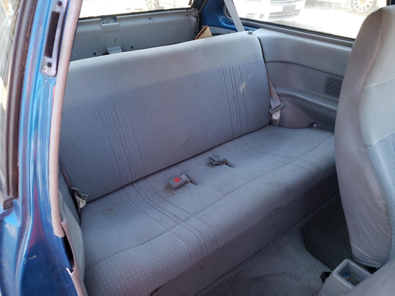 Photo 6 from auction – 1993 GEO METRO with VIN 2C1MR2466P6726073