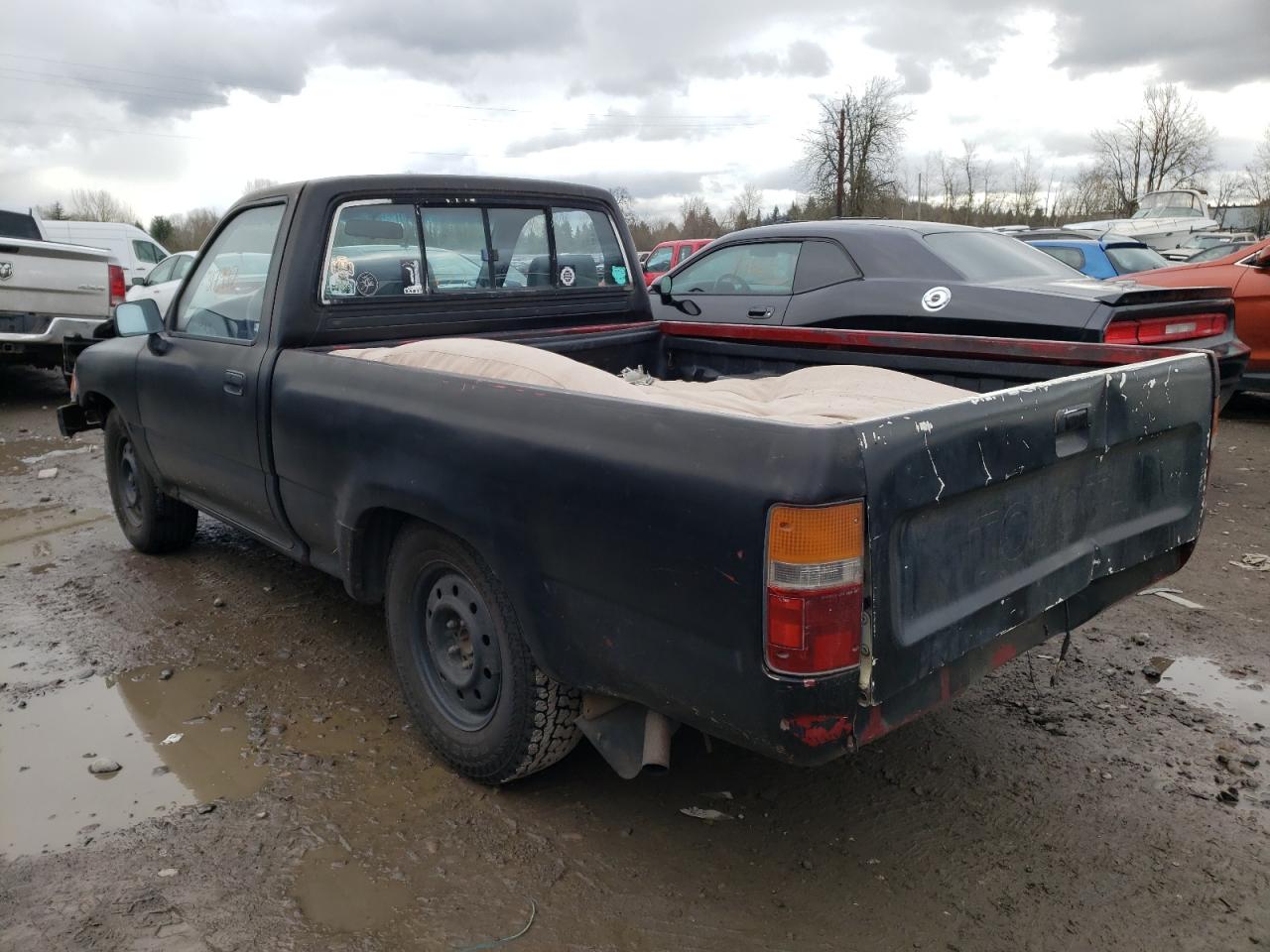 Photo 3 from auction – 1993 TOYOTA PICKUP 1/2 with VIN 4TARN81A5PZ049663