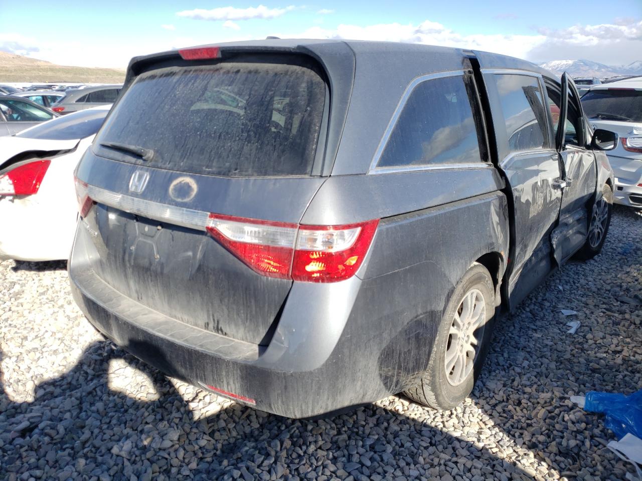 Photo 4 from auction – 2011 HONDA ODYSSEY EX with VIN 5FNRL5H61BB076383