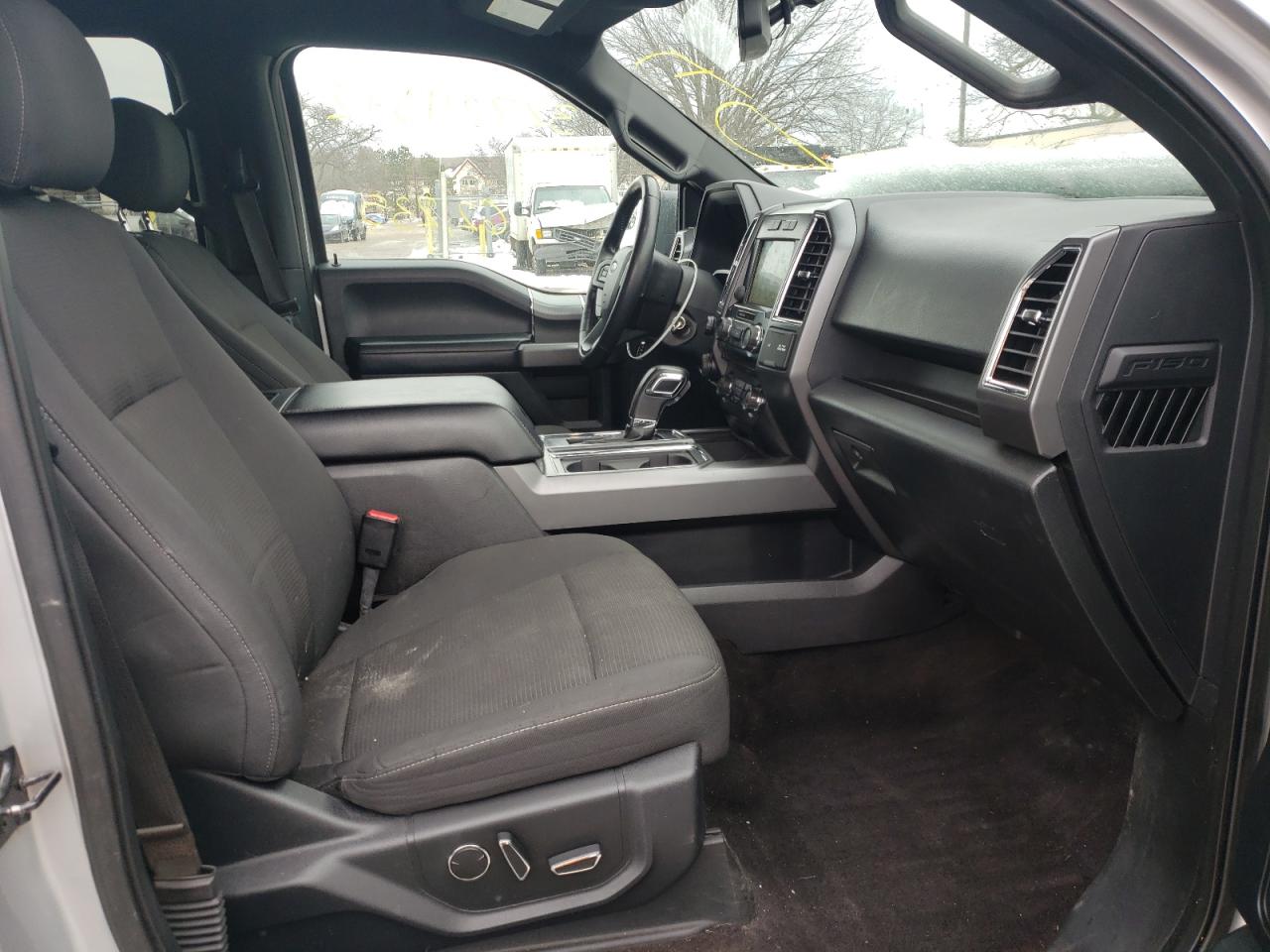 Photo 5 from auction – 2017 FORD F150 SUPER with VIN 1FTEW1EP2HFA15124