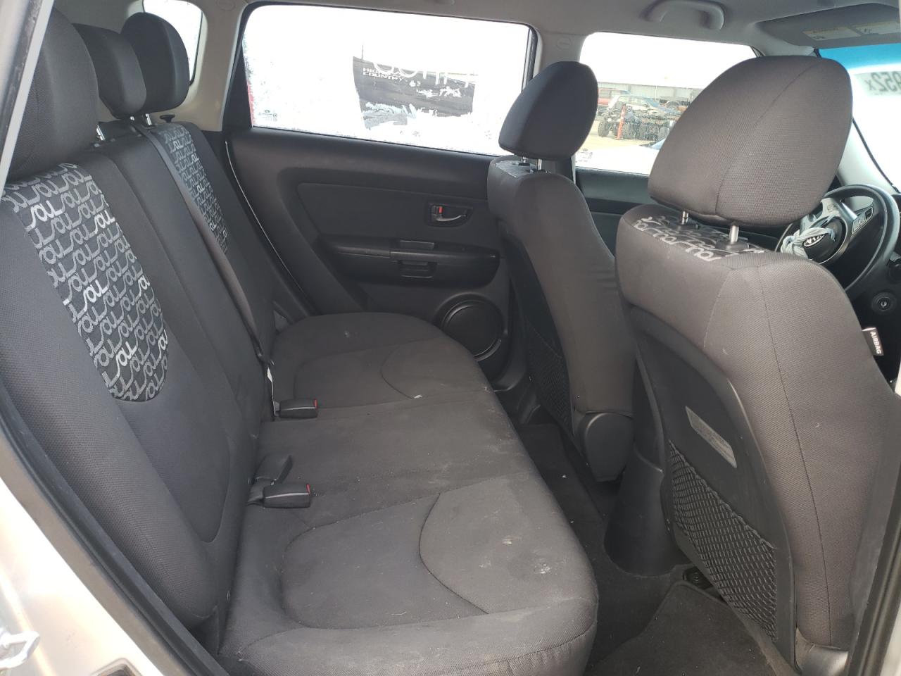 Photo 6 from auction – 2011 KIA SOUL + with VIN KNDJT2A27B7274801