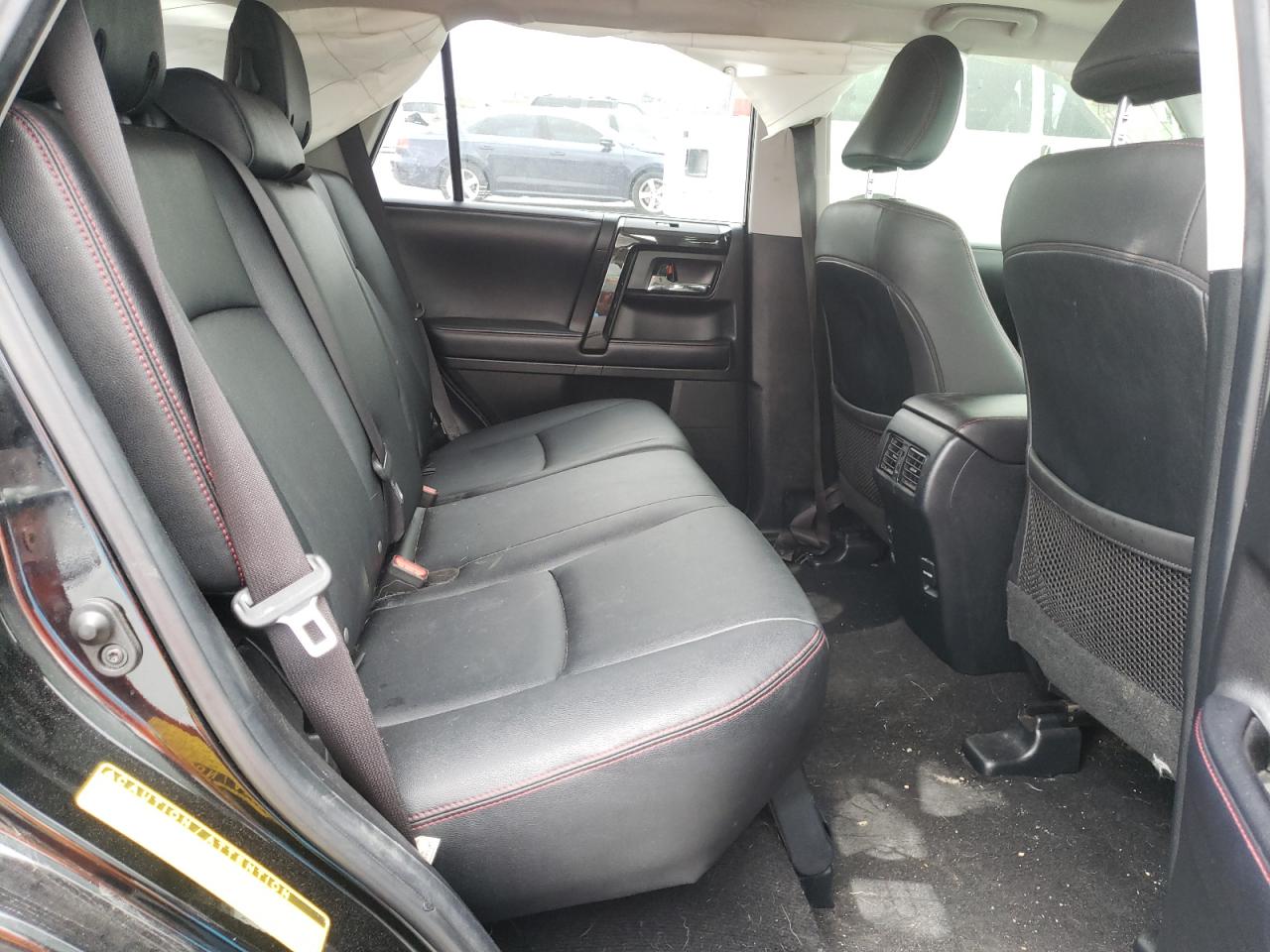 Photo 6 from auction – 2019 TOYOTA 4 RUNNER with VIN JTEBU5JR1K5667829