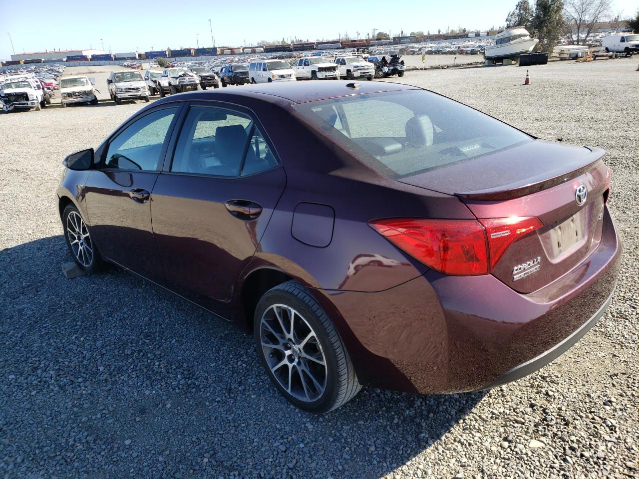 Photo 3 from auction – 2017 TOYOTA COROLLA L with VIN 5YFBURHE5HP626680