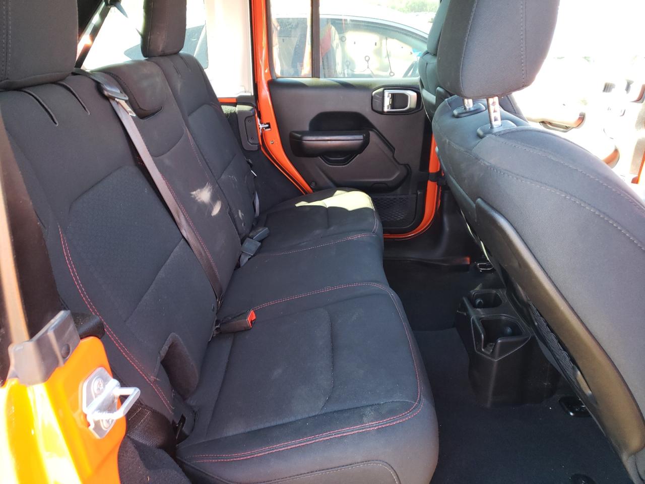 Photo 6 from auction – 2018 JEEP WRANGLER U with VIN 1C4HJXFG7JW222840