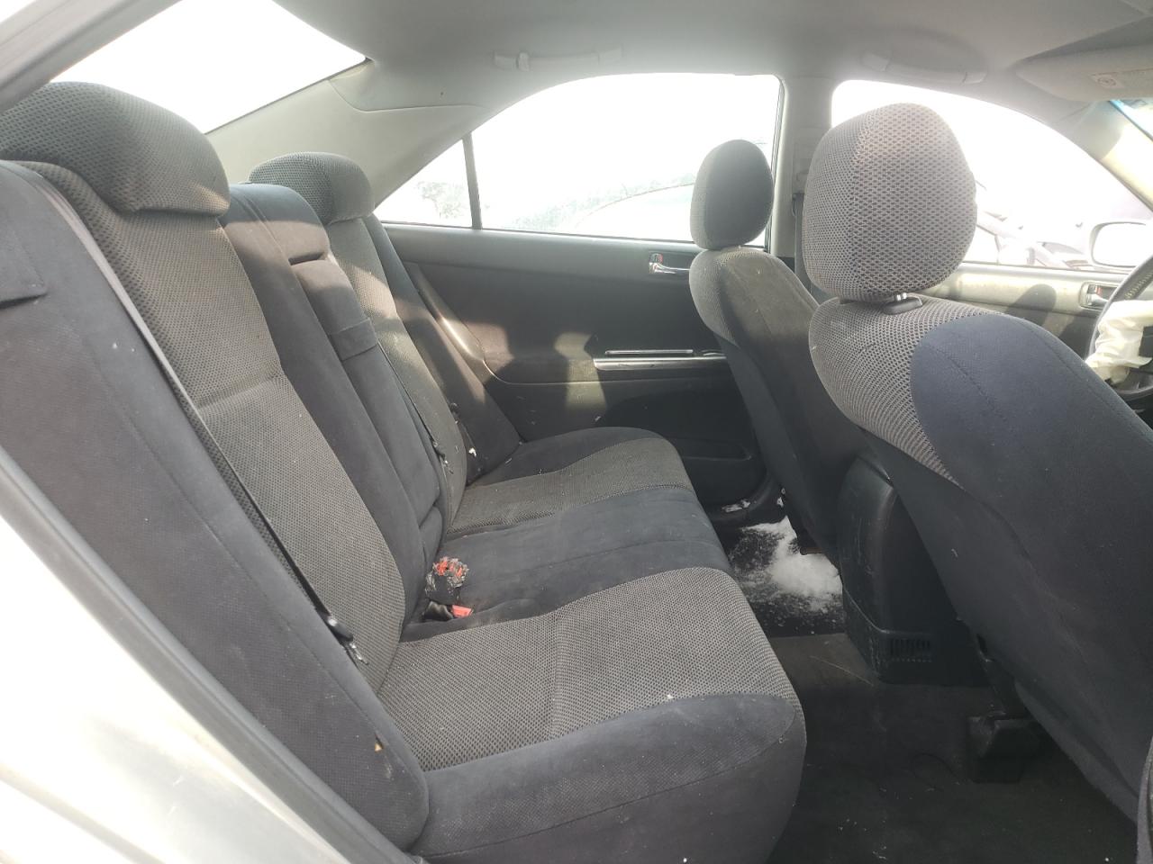 Photo 6 from auction – 2003 TOYOTA CAMRY LE with VIN JTDBE32KX30186726