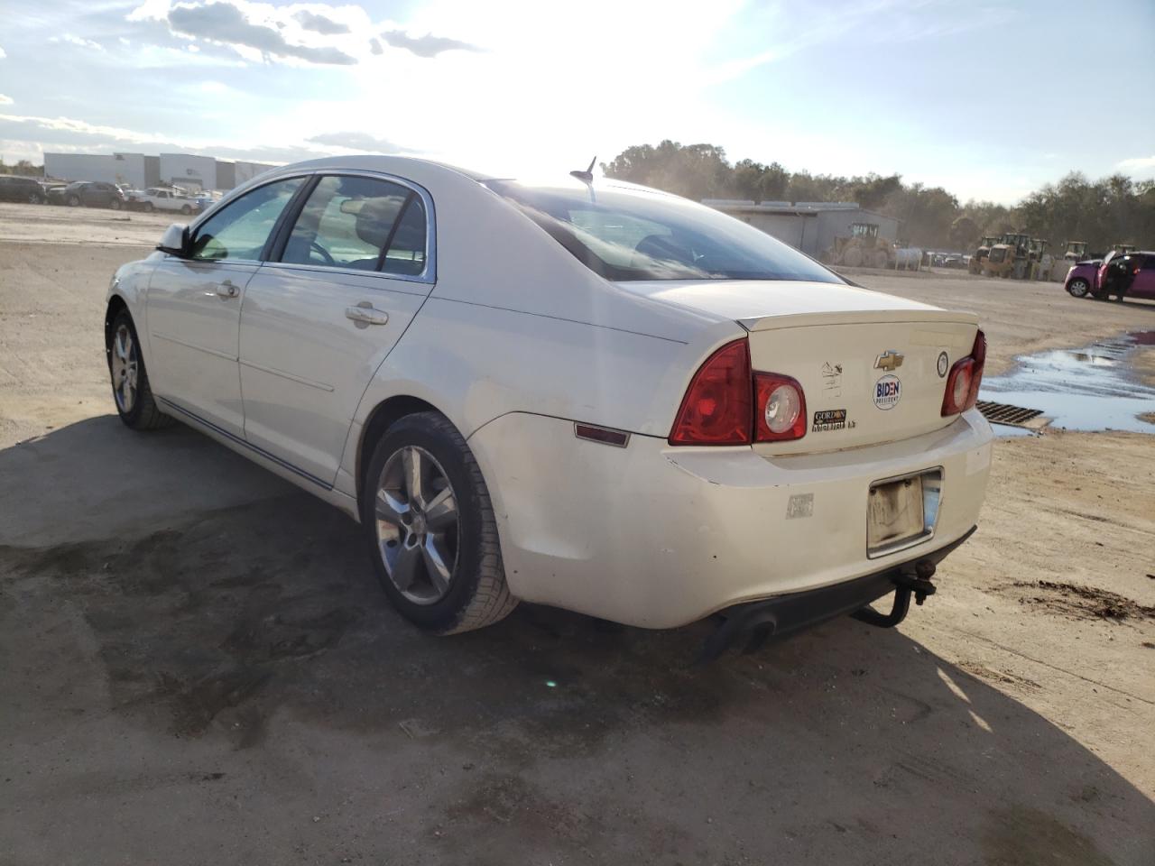 Photo 3 from auction – 2011 CHEVROLET MALIBU 2LT with VIN 1G1ZD5E12BF122667